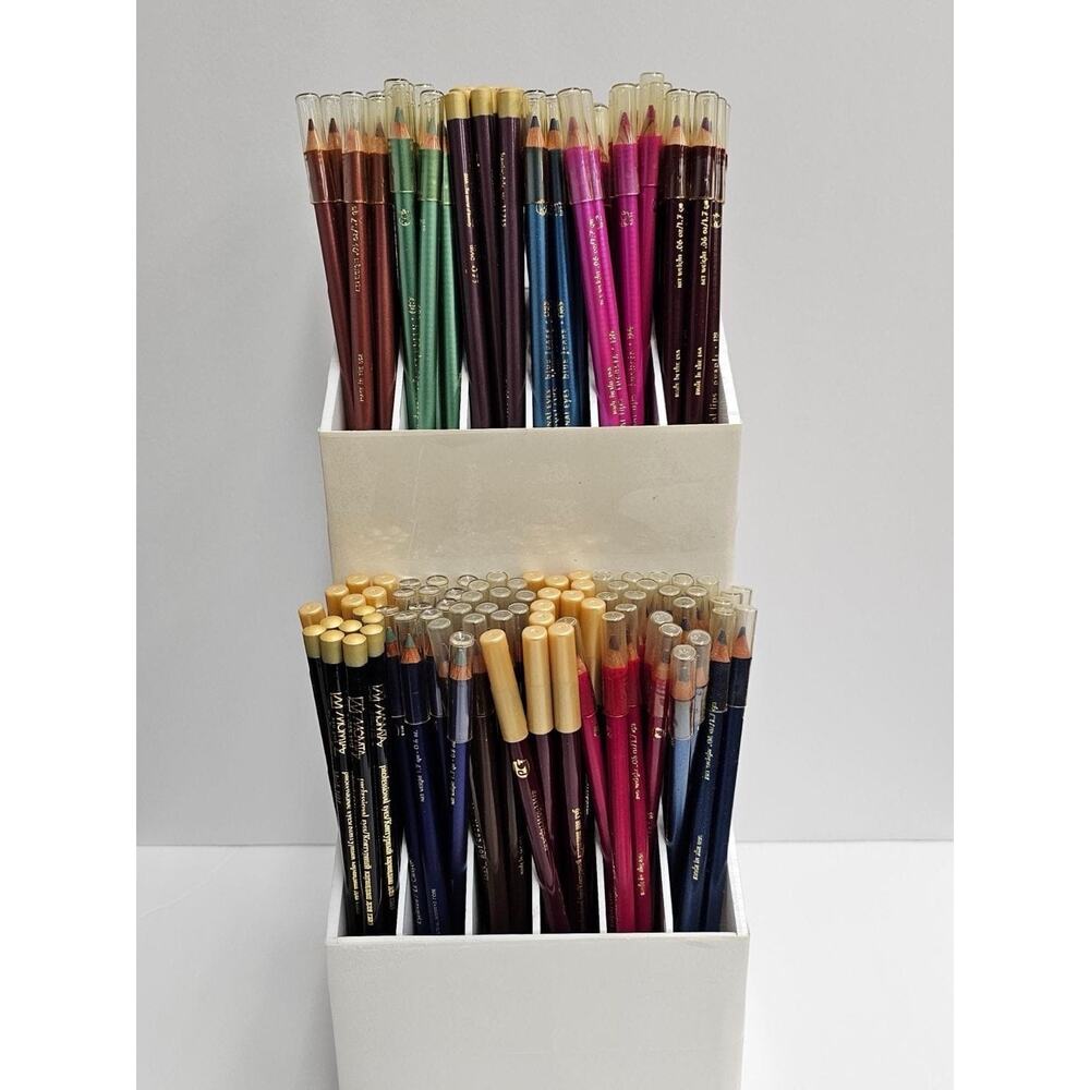 Professional Lips Liner Pencil MOMTAZ